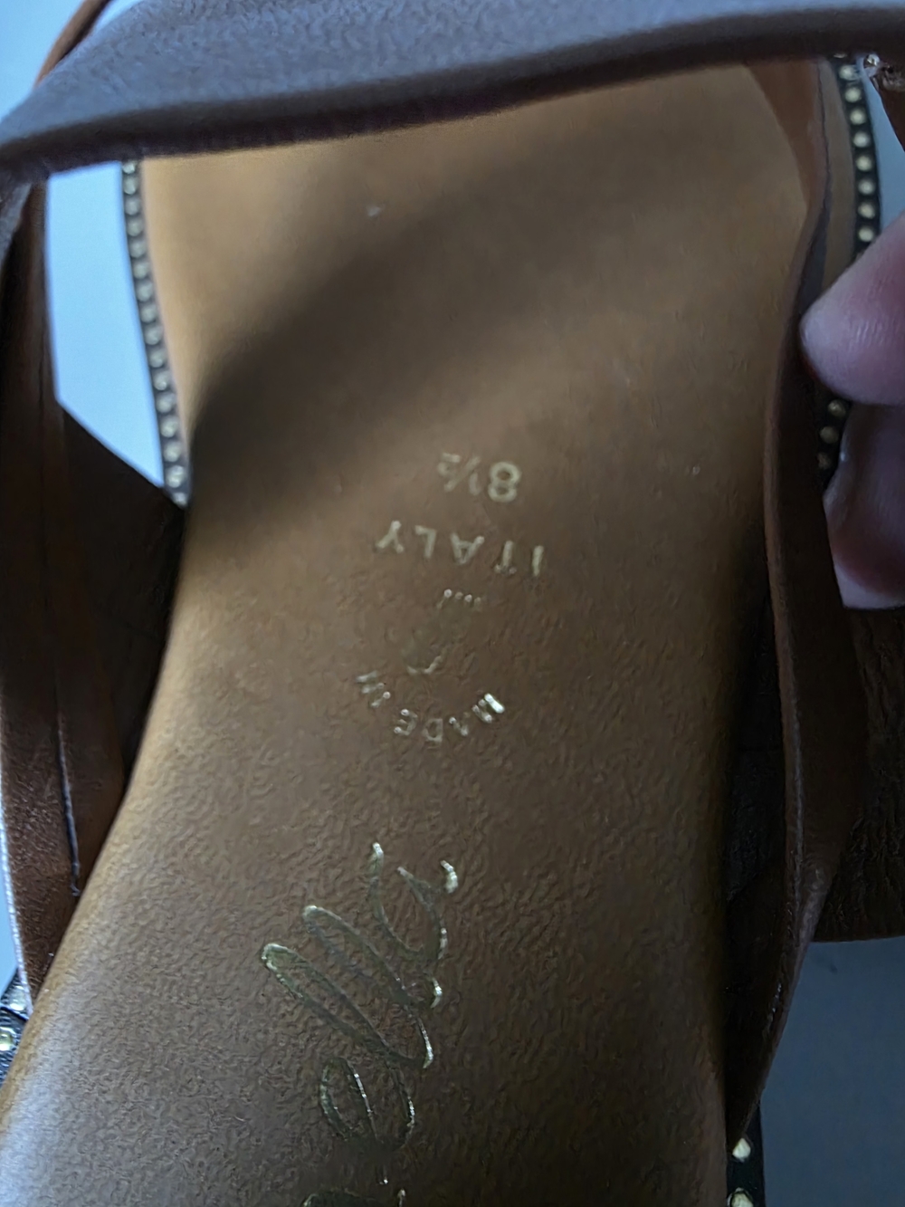 TOSCANELLA Tan Leather Slide Sandals with Stud Detail.Made in ITALY - Picture 6 of 7